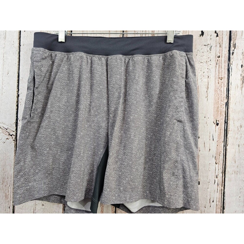 LULULEMON Men's XL Stretch Waist Athletic 8" Running Shorts Gray Casual EUC